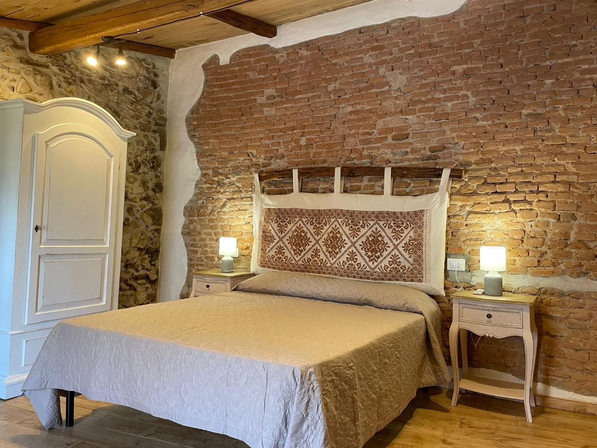 Apartment Antica Dimora Fora E' Muros Ammentos Posada (Sardinia)
